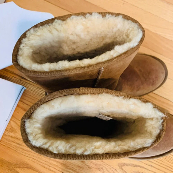 UGG Classic Men’s Short Boot Suede Upper 5800 Chestnut 100% Authentic Sz 10 US - Picture 12 of 15